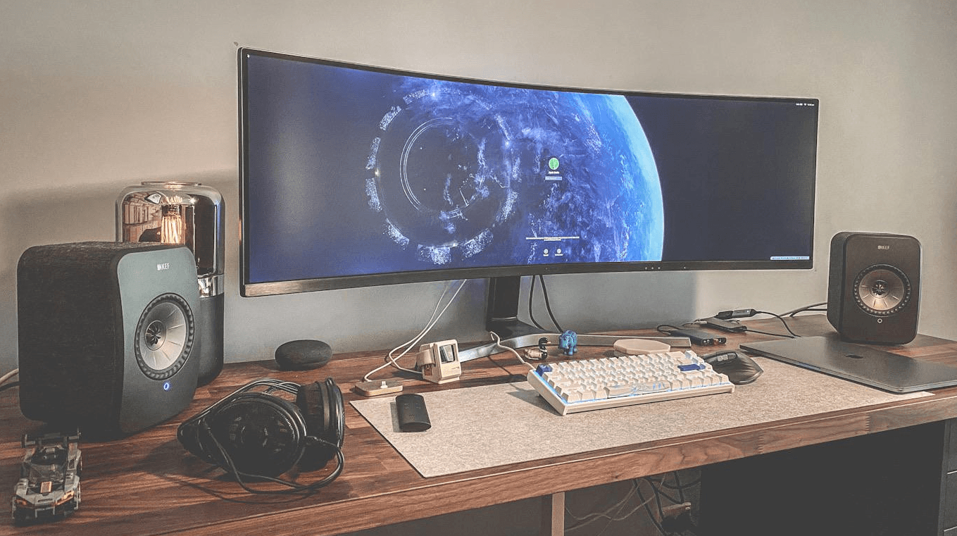Best Curved Ultrawide Monitors for MacBook Pro in 2022 MonitorArms.co